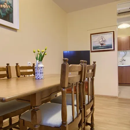 בית נופש Olea House Lukoran