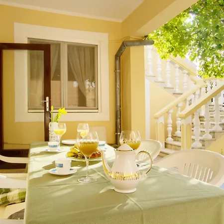 Holiday home Olea House