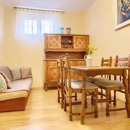 Hébergement de vacances Olea House Lukoran